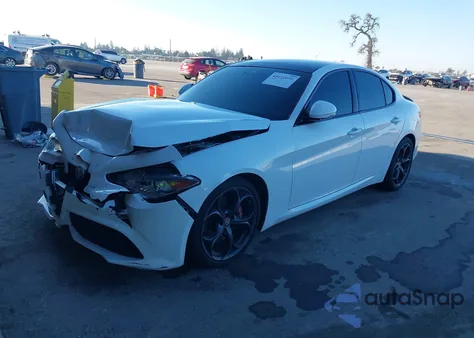2019 Alfa Romeo Giulia Ti Sport Rwd z USA, uszkodzony, nr VIN ZARFAMBN8K7605651